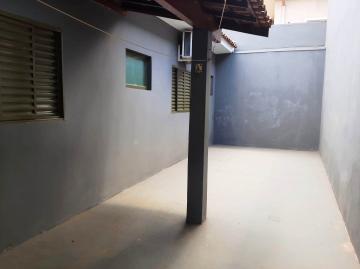 Alugar Residenciais / Casas em Santa Cruz do Rio Pardo R$ 1.500,00 - Foto 15