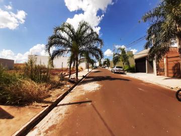 Alugar Residenciais / Casas em Santa Cruz do Rio Pardo R$ 1.000,00 - Foto 2