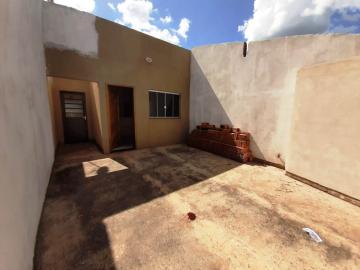 Alugar Residenciais / Casas em Santa Cruz do Rio Pardo R$ 1.000,00 - Foto 4