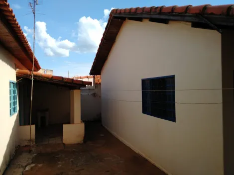 Comprar Residenciais / Casas em Chavantes R$ 250.000,00 - Foto 5