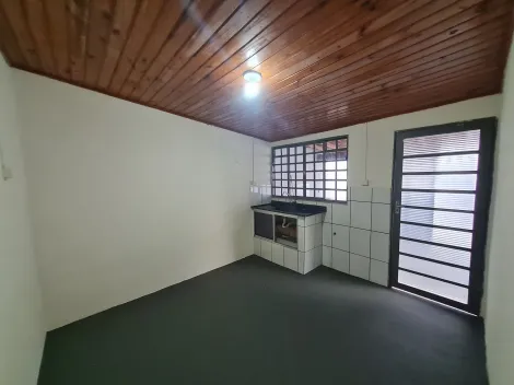 Alugar Residenciais / Casas em Santa Cruz do Rio Pardo R$ 1.200,00 - Foto 19