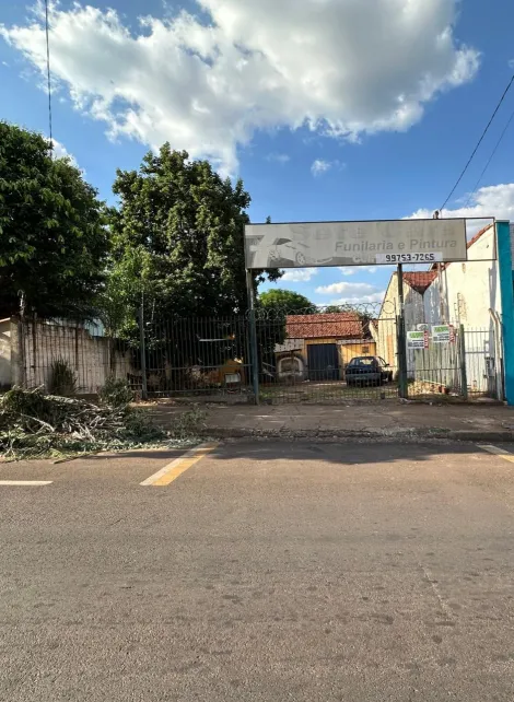 Alugar Comerciais / Galpão em Santa Cruz do Rio Pardo R$ 1.200,00 - Foto 2