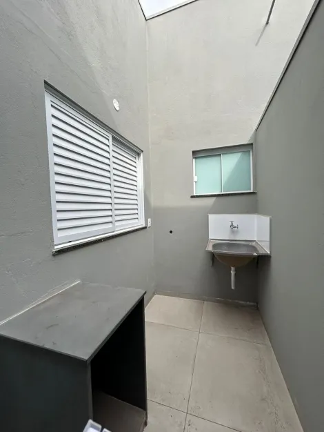 Alugar Residenciais / Apartamentos em Santa Cruz do Rio Pardo R$ 1.000,00 - Foto 17