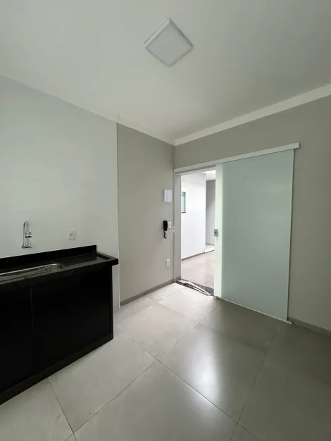 Alugar Residenciais / Apartamentos em Santa Cruz do Rio Pardo R$ 1.100,00 - Foto 12