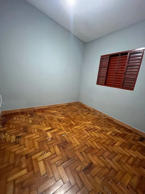 Alugar Residenciais / Casas em Santa Cruz do Rio Pardo R$ 1.550,00 - Foto 19