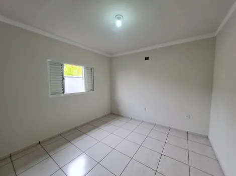 Alugar Residenciais / Casas em Santa Cruz do Rio Pardo R$ 1.100,00 - Foto 9