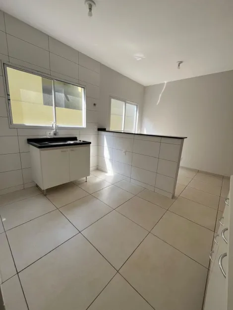 Alugar Residenciais / Casas em Santa Cruz do Rio Pardo R$ 1.500,00 - Foto 7