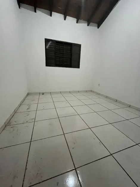 Alugar Residenciais / Casas em Santa Cruz do Rio Pardo R$ 1.350,00 - Foto 7