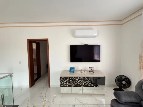 Comprar Residenciais / Casas em Santa Cruz do Rio Pardo R$ 850.000,00 - Foto 9