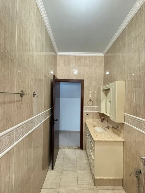 Alugar Residenciais / Casas em Santa Cruz do Rio Pardo R$ 3.700,00 - Foto 17