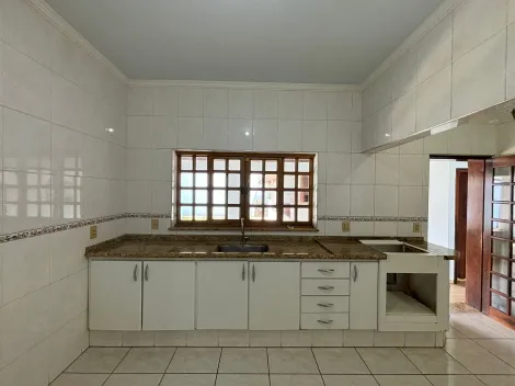 Alugar Residenciais / Casas em Santa Cruz do Rio Pardo R$ 3.700,00 - Foto 31