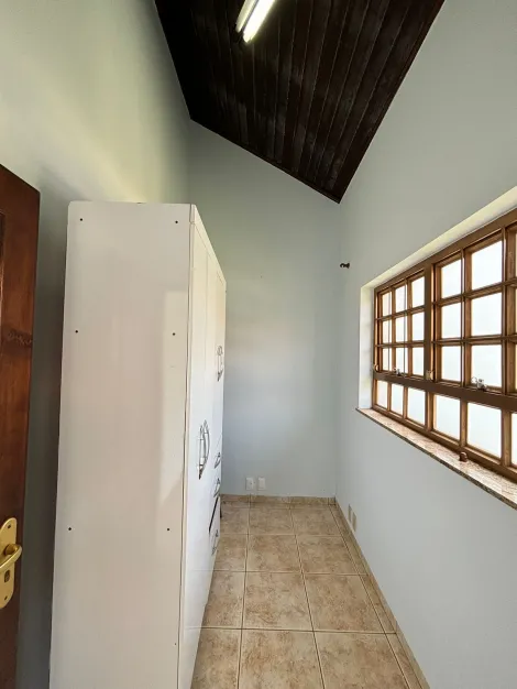 Alugar Residenciais / Casas em Santa Cruz do Rio Pardo R$ 3.700,00 - Foto 36