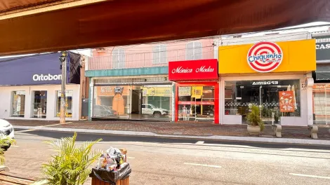 Alugar Comerciais / Galpão em Santa Cruz do Rio Pardo. apenas R$ 5.500,00