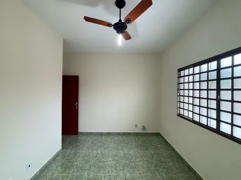 Alugar Residenciais / Casas em Santa Cruz do Rio Pardo R$ 2.300,00 - Foto 7