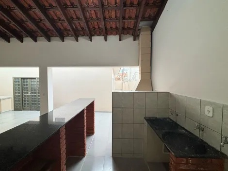 Alugar Residenciais / Casas em Santa Cruz do Rio Pardo R$ 2.300,00 - Foto 29