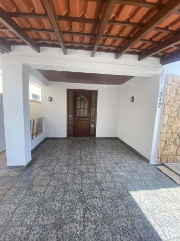 Alugar Residenciais / Casas em Santa Cruz do Rio Pardo R$ 1.800,00 - Foto 3