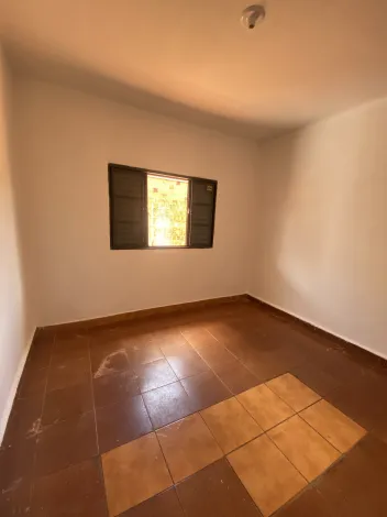 Alugar Residenciais / Casas em Santa Cruz do Rio Pardo R$ 800,00 - Foto 9