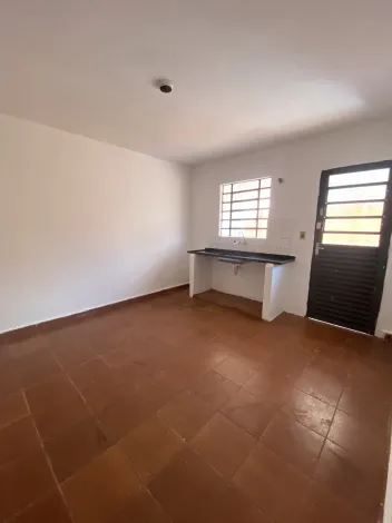 Alugar Residenciais / Casas em Santa Cruz do Rio Pardo R$ 800,00 - Foto 10