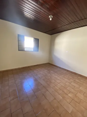 Alugar Residenciais / Casas em Santa Cruz do Rio Pardo R$ 1.100,00 - Foto 11