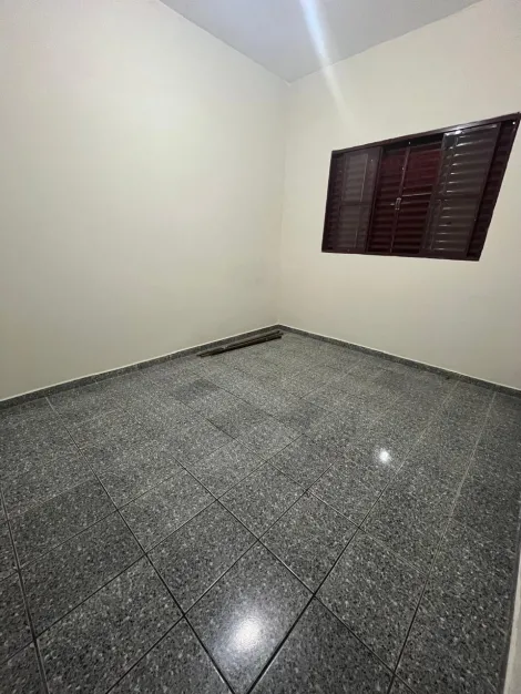 Alugar Residenciais / Casas em Santa Cruz do Rio Pardo R$ 1.100,00 - Foto 9