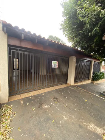 Alugar Residenciais / Casas em Santa Cruz do Rio Pardo R$ 2.700,00 - Foto 2