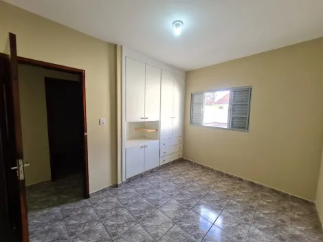 Alugar Residenciais / Casas em Santa Cruz do Rio Pardo R$ 2.200,00 - Foto 14