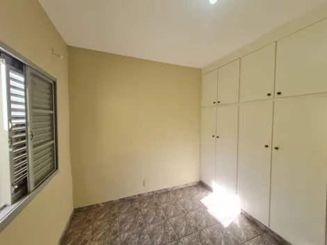 Alugar Residenciais / Casas em Santa Cruz do Rio Pardo R$ 2.200,00 - Foto 17