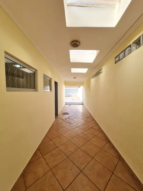 Alugar Residenciais / Casas em Santa Cruz do Rio Pardo R$ 2.200,00 - Foto 19